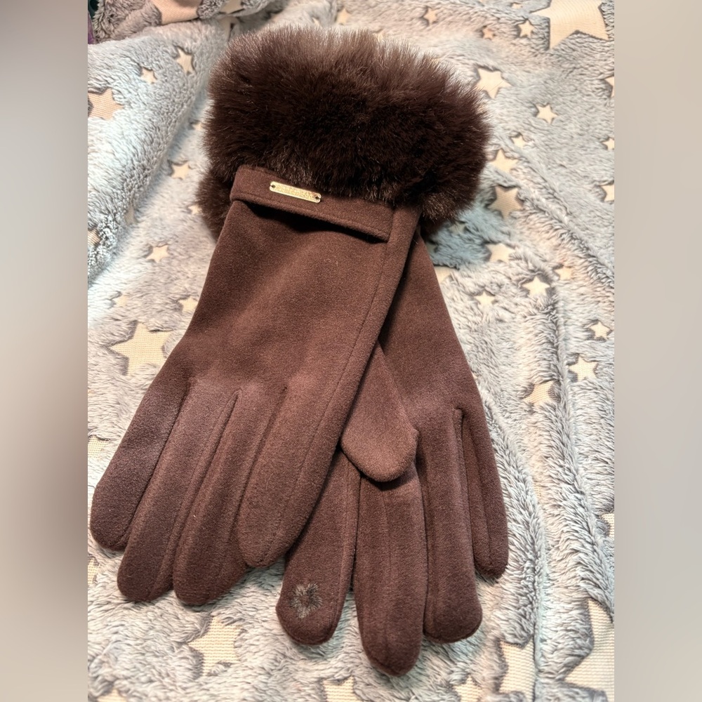London Fog Brown Fur-Trimmed Gloves